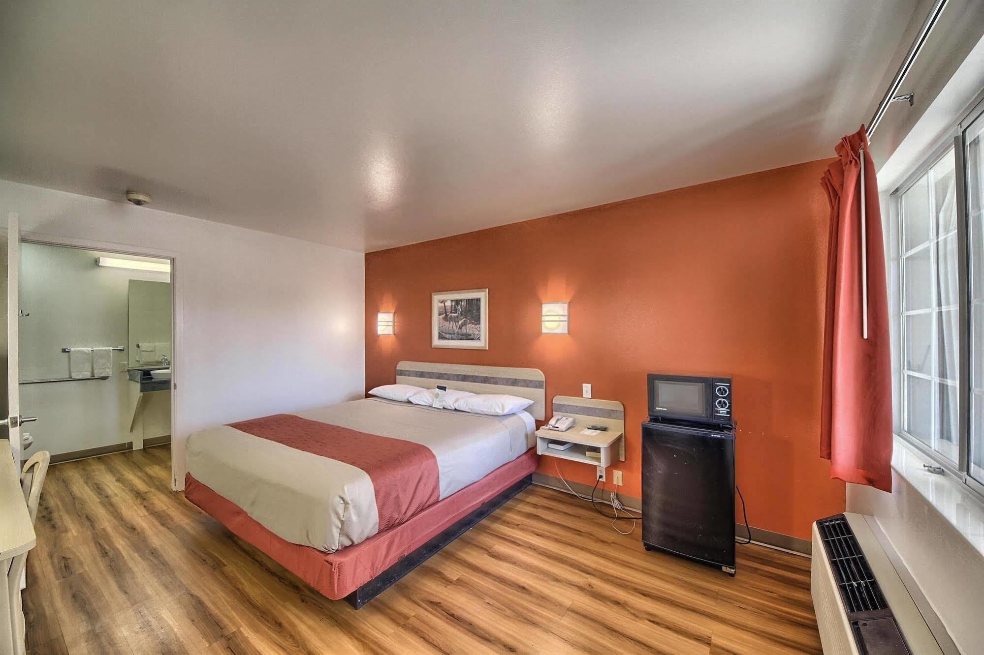 Motel 6-Kerrville, Tx Екстериор снимка