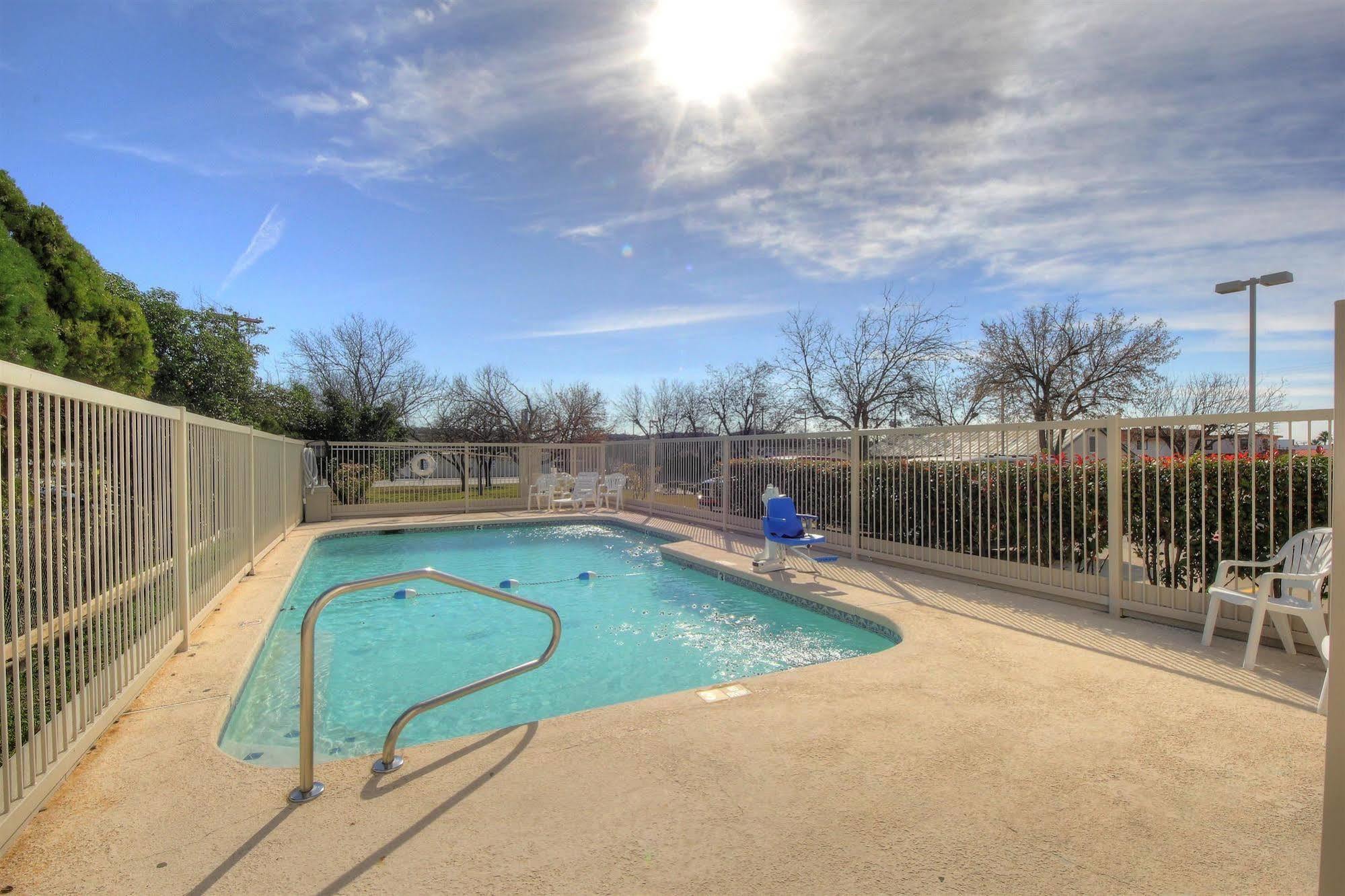Motel 6-Kerrville, Tx Екстериор снимка